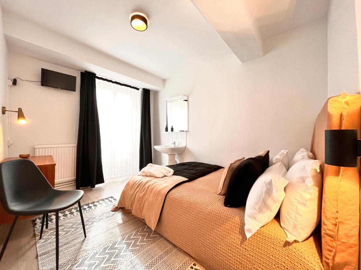 Hotel Du Commerce クリュニー エクステリア 写真